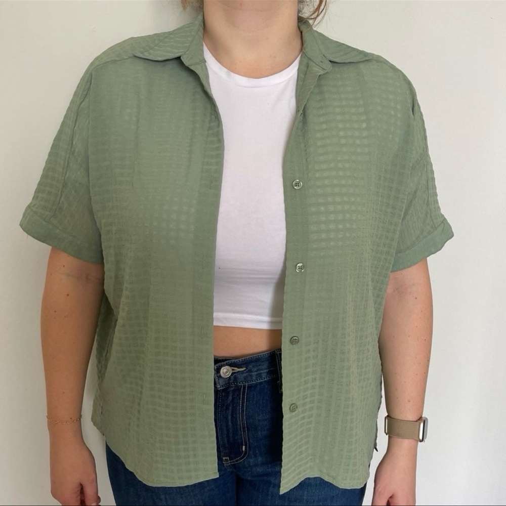 MAX STUDIO Short Sleeve Button Down Shirt
